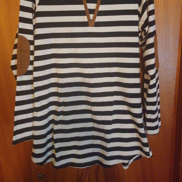 Stripped Fall Shirt - Picture 2 of 6